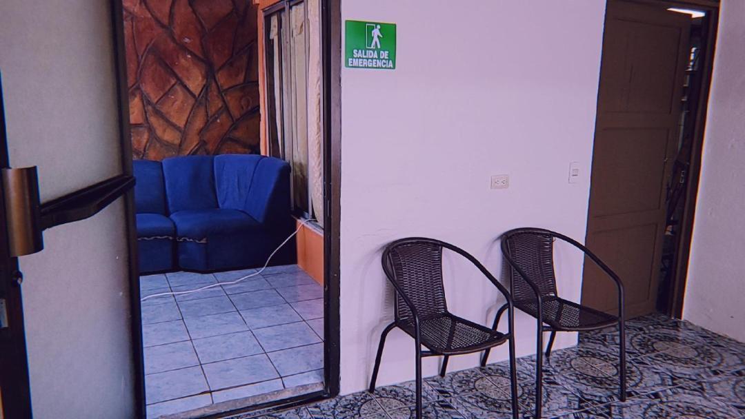 Alpha Arenal Hostel La Fortuna 外观 照片
