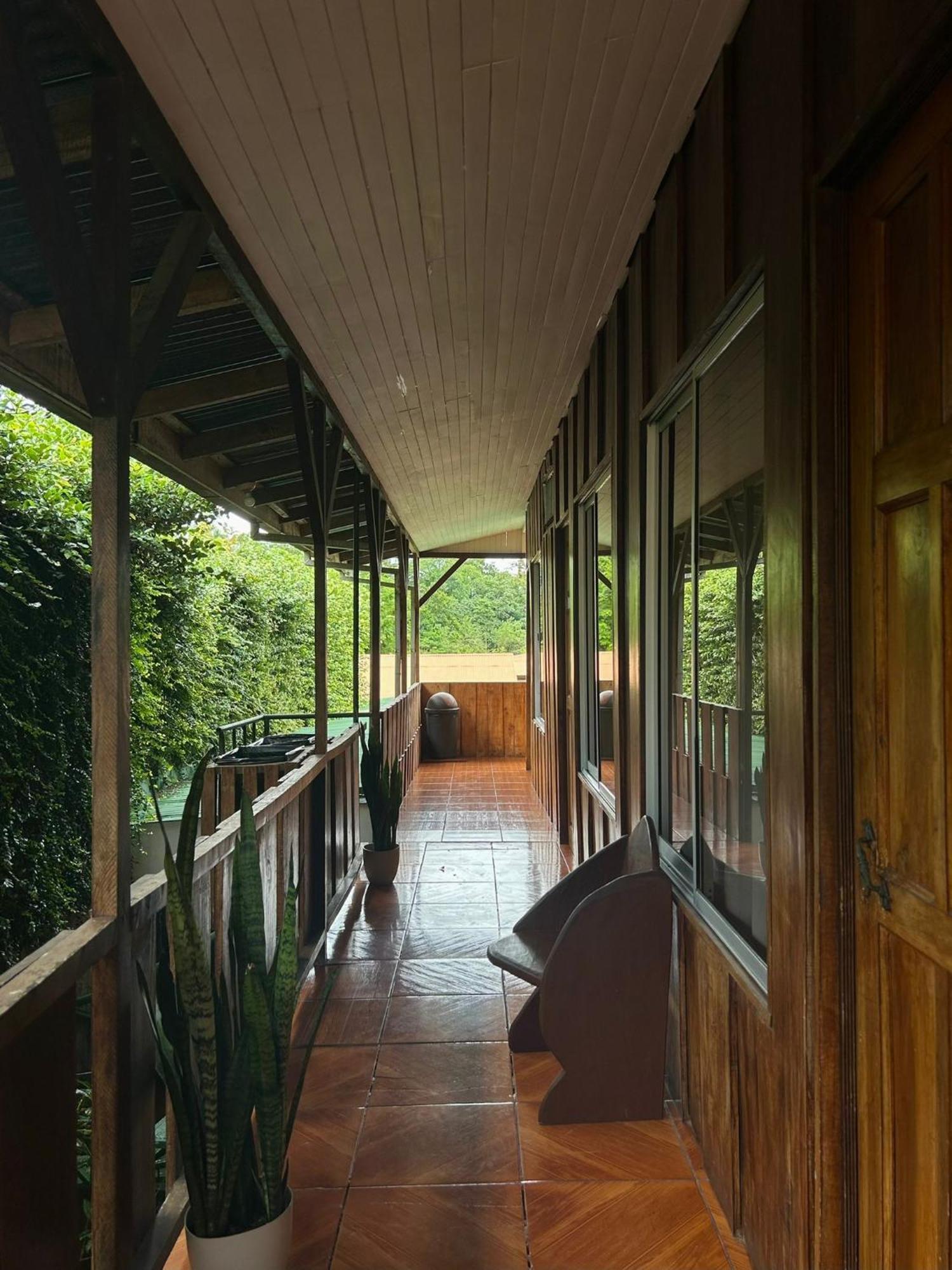 Alpha Arenal Hostel La Fortuna 外观 照片