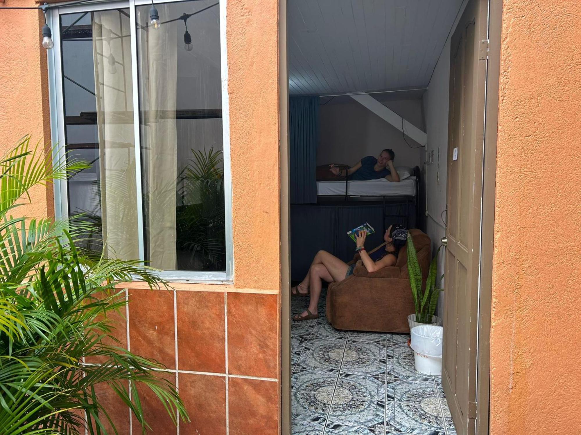 Alpha Arenal Hostel La Fortuna 外观 照片